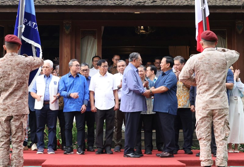 Ketua Majelis Tinggi Partai Demokrat Susilo Bambang Yudhoyono (SBY) berkunjung ke kediaman calon presiden Prabowo Subianto di Hambalang, Bogor, Minggu (17/09/2023). Turut hadir ketua umum parpol anggota Koalisi Indonesia Maju. (FOTO: X/Twitter @Gerindra)